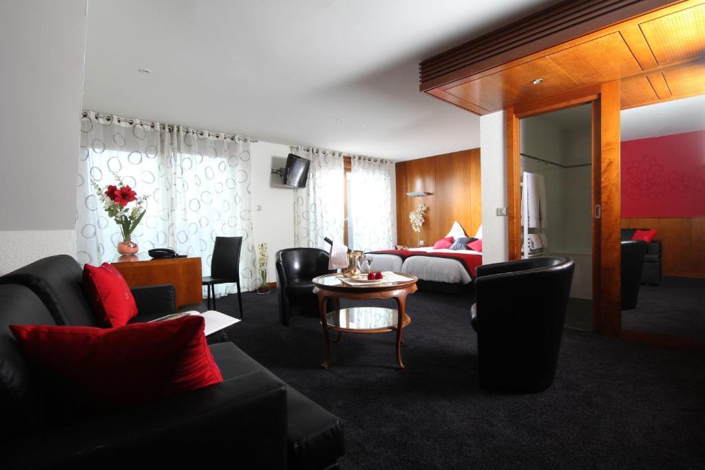 Hotel Au Nid De Cigognes Ostheim Kamer foto